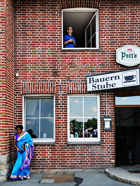 http://www.kniestphotography.net/files/gimgs/3_tamil-diaspora-c-ingo-kniest-0269.jpg