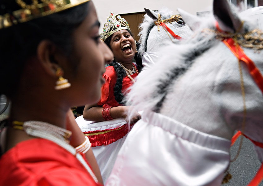 http://www.kniestphotography.net/files/gimgs/3_tamil-diaspora-c-ingo-kniest-6302_v2.jpg