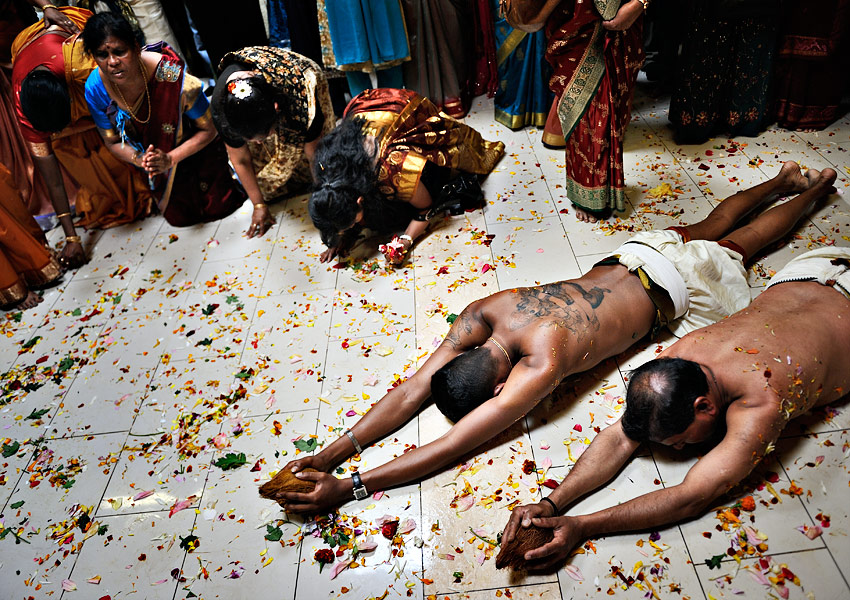 http://www.kniestphotography.net/files/gimgs/3_tamil-diaspora-c-ingo-kniest-9357a.jpg